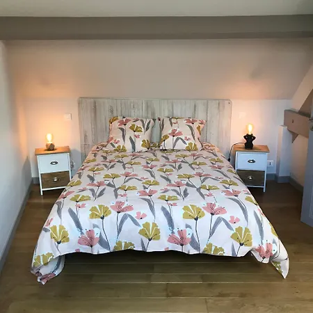 Maison En Pierre 펜션 *